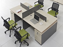 Desk 1032