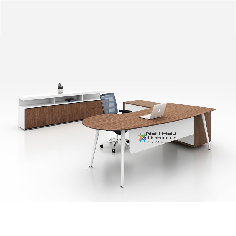 Alfa P Cabin Desk 4