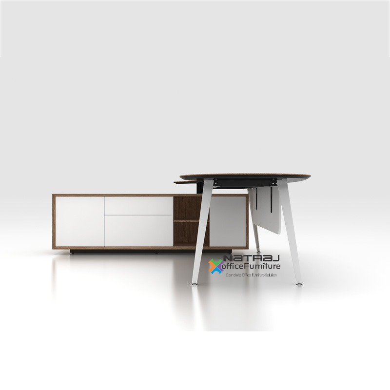 Alfa P Cabin Desk 6